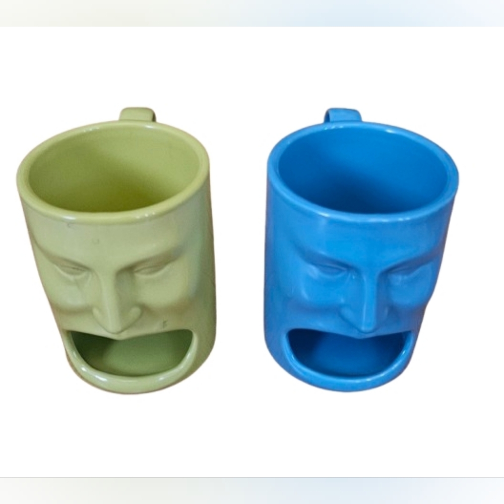 *Cordon Bleu Vintage Retired Set of 2 Face Mugs, Milk & Cookies
